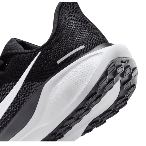 M - Nike Pegasus 41 - Picture 6 of 16